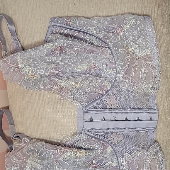 Victoria's Secret Light Purple Lace Bralette - Picture 12 of 12